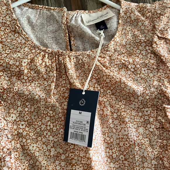 Universal Thread Puff Sleeve Blouse - Picture 4 of 5